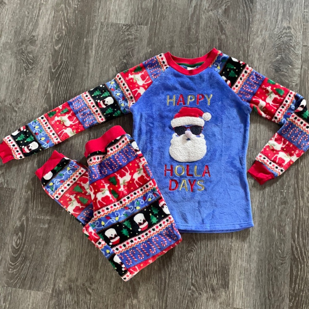 Woman’s Size small Christmas pajamas